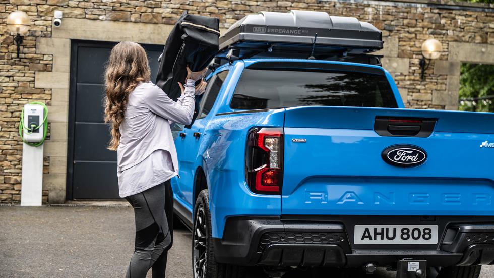 Ford: Πρεμιέρα για τα Ranger MS-RT PHEV και E-Tourneo Custom MS-RT